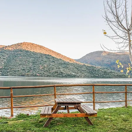 1 Bedroom Awesome In Freixo De Espada C