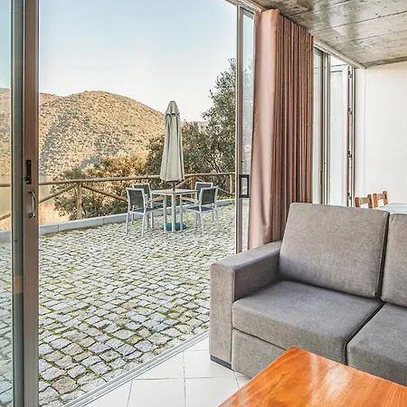 Appartamento 1 Bedroom Awesome In Freixo De Espada C *