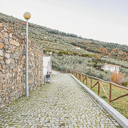 Appartamento 1 Bedroom Awesome In Freixo De Espada C